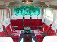 トイレ付きバスの車内の様子