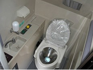 トイレ付きバスの車内の様子